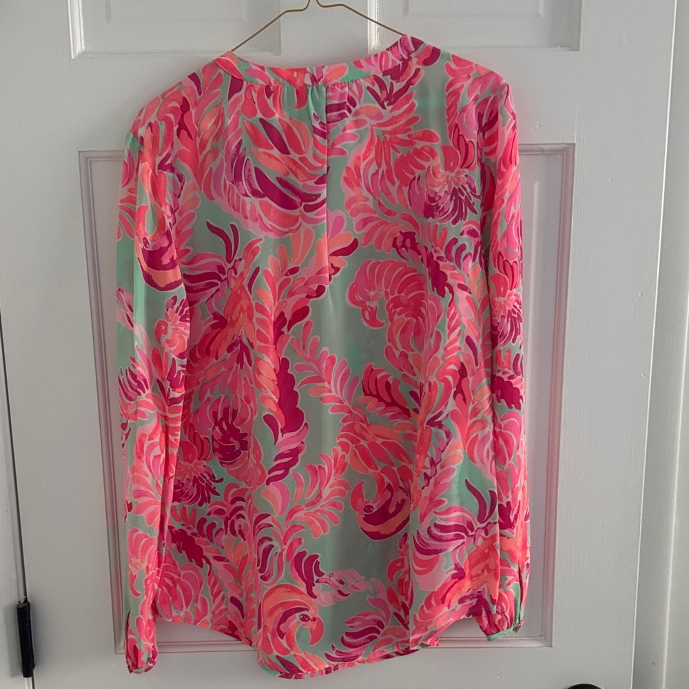 Lilly Pulitzer Coral and Mint Floral V-Neck Blouse - Picture 5 of 5